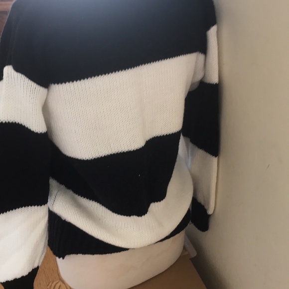 Stripe sweater - Picture 2 of 8
